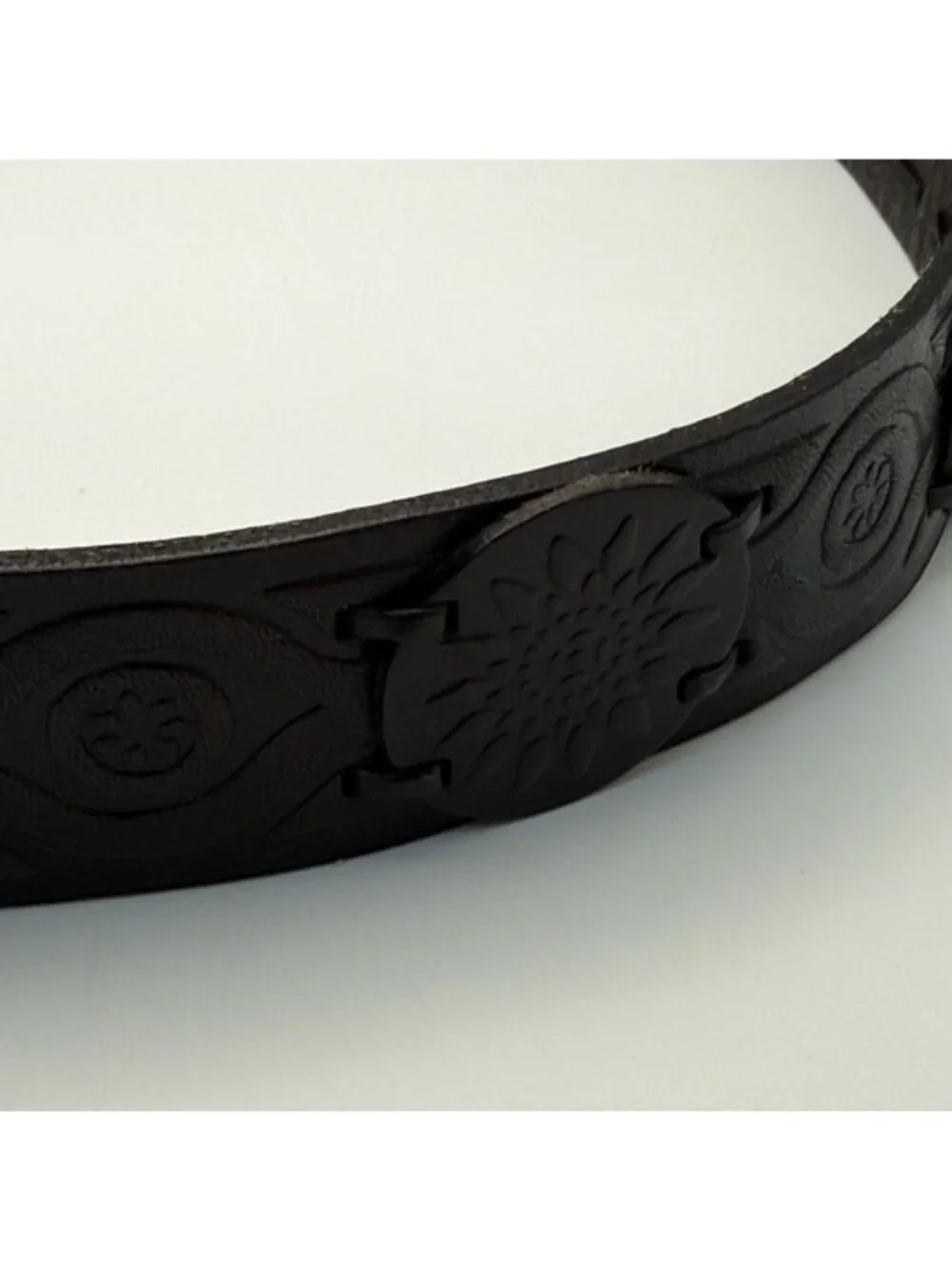 Fossil Tooled Leather Belt Size M 30 Western Floral Medallion Brass Buckle